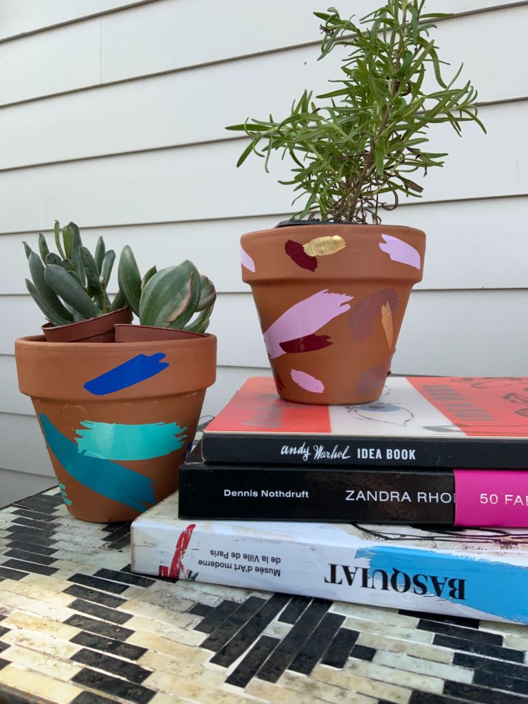 How to Use Vinyl to Create Faux Paintbrush Planters